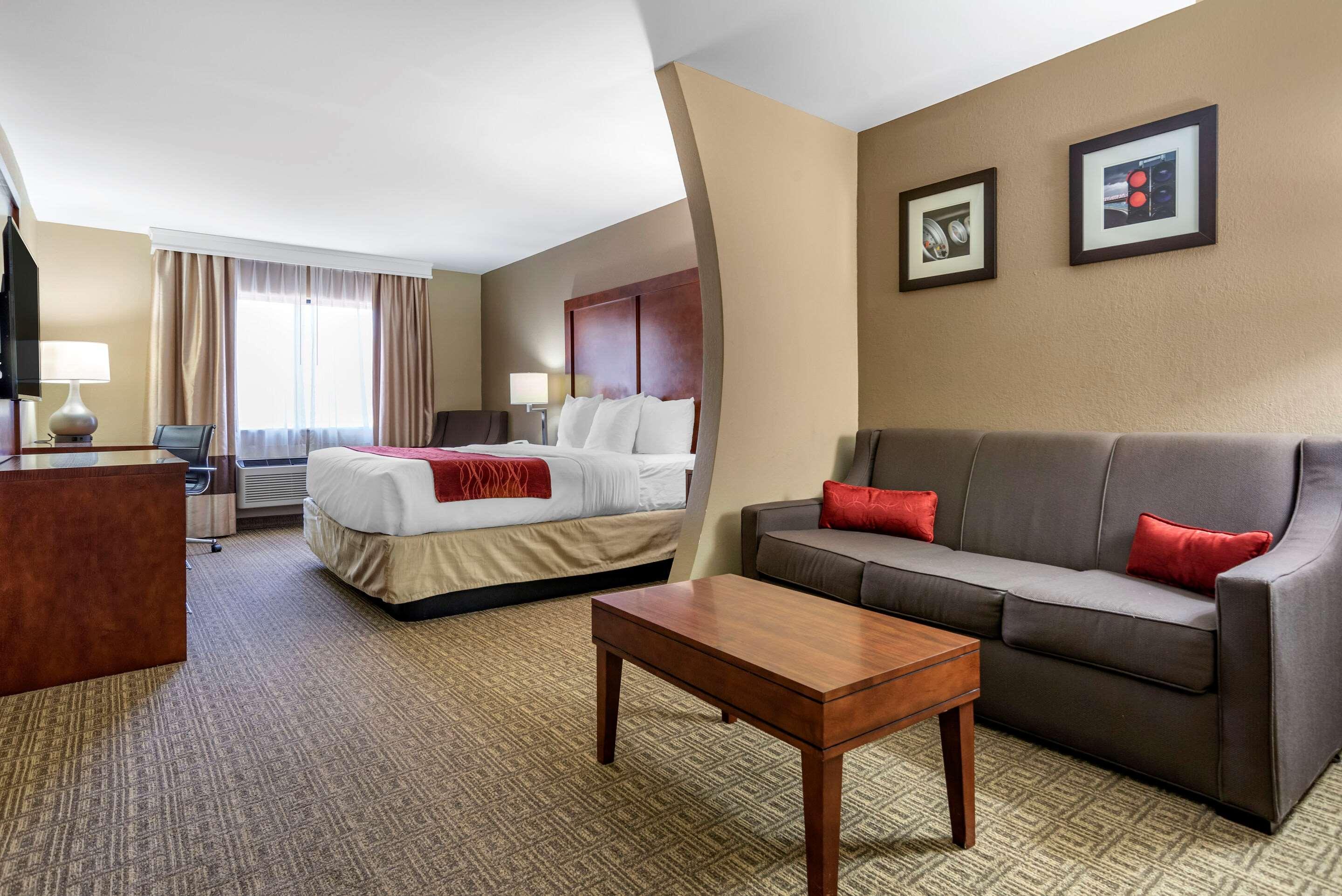 Comfort Inn & Suites Leeds I-20 מראה חיצוני תמונה