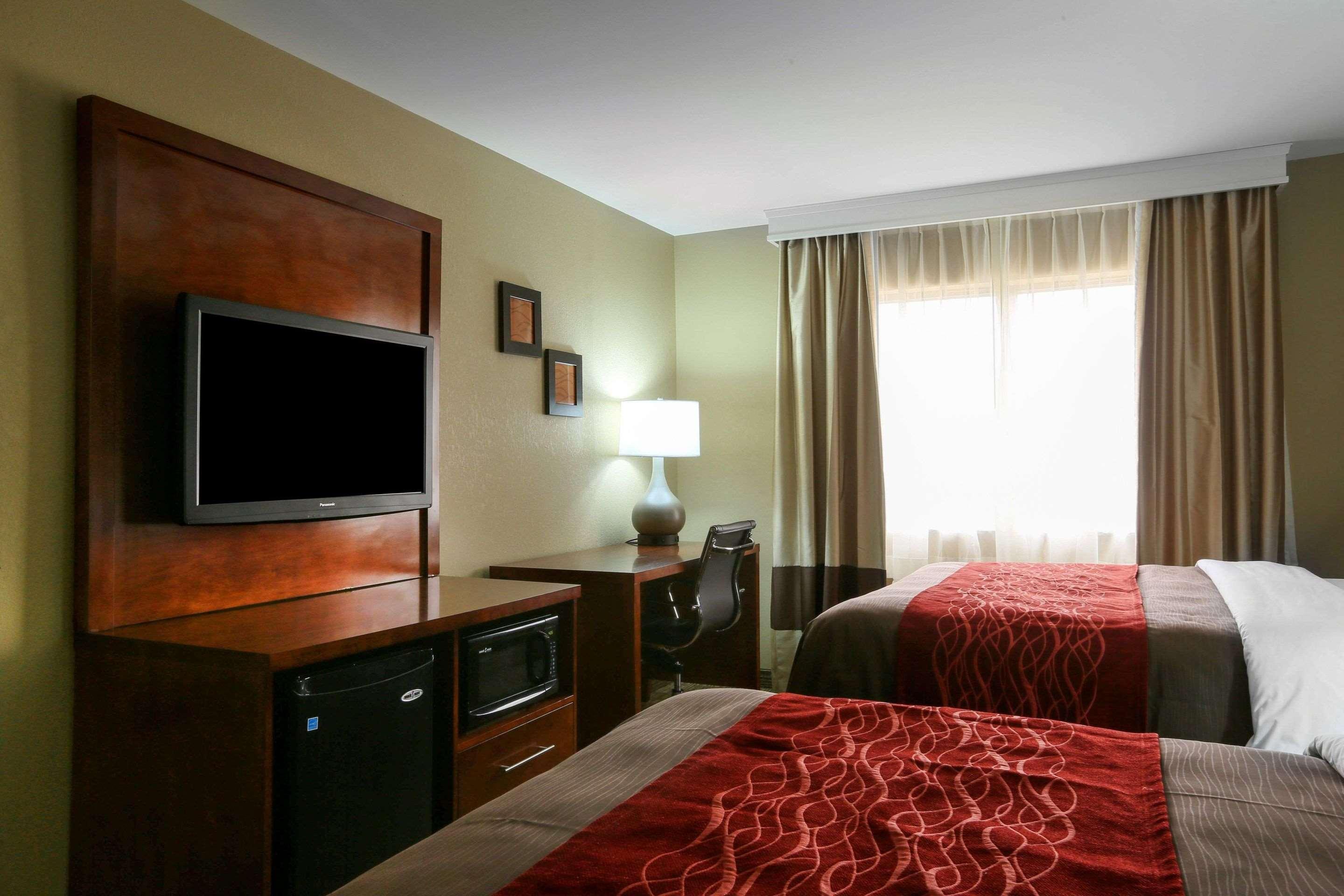 Comfort Inn & Suites Leeds I-20 מראה חיצוני תמונה
