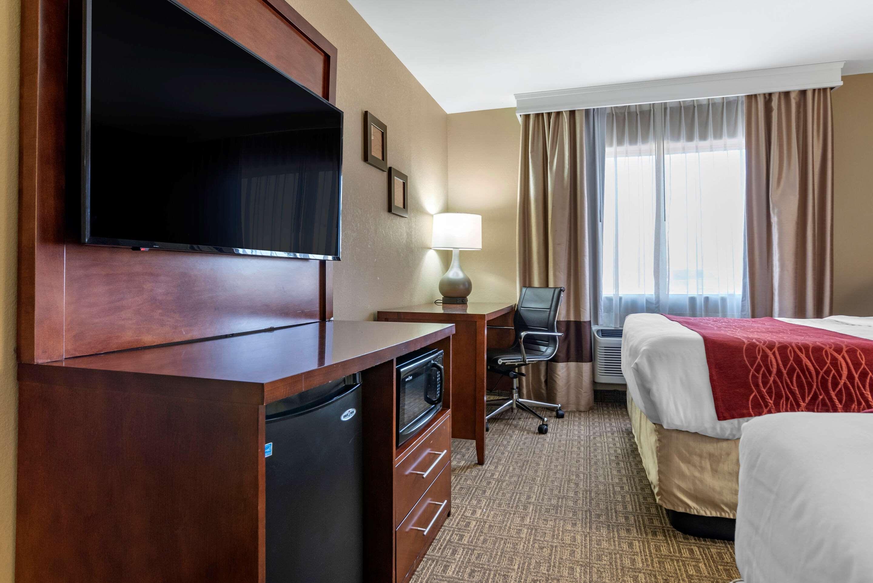 Comfort Inn & Suites Leeds I-20 מראה חיצוני תמונה